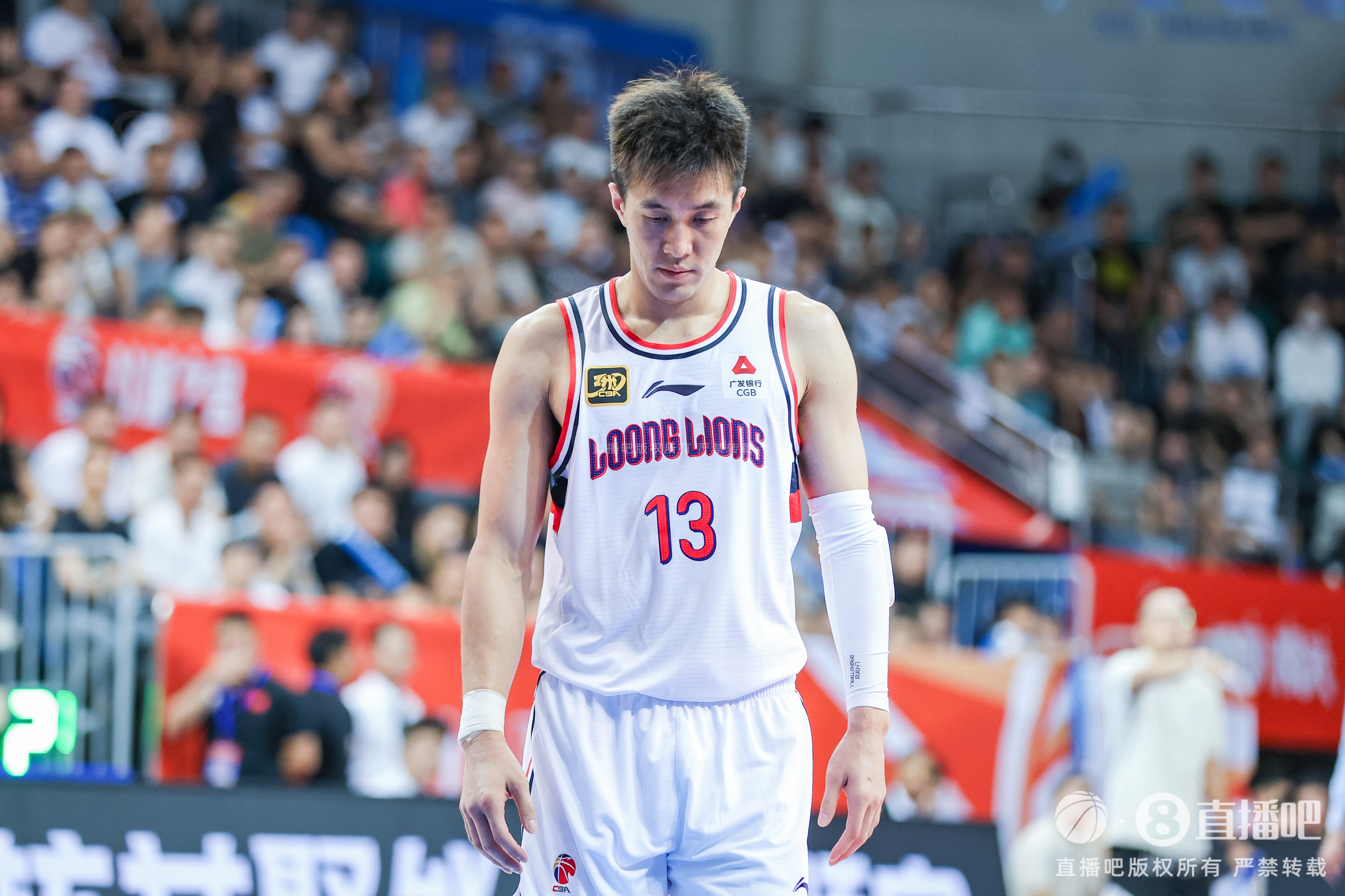 乐鱼官方网站-媒体人：一场补赛竟改变郭艾伦生涯 12天后本有机会面对旧主辽篮