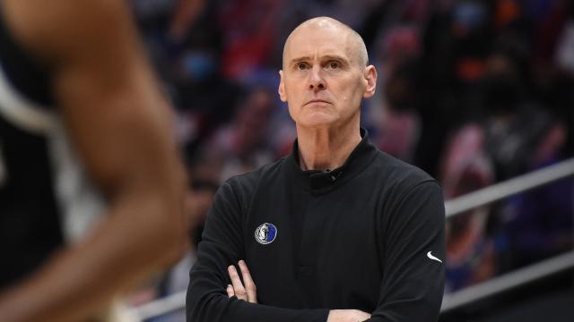 leyu-第二次握手!卡莱尔的步行者情缘:再造冲冠军团?